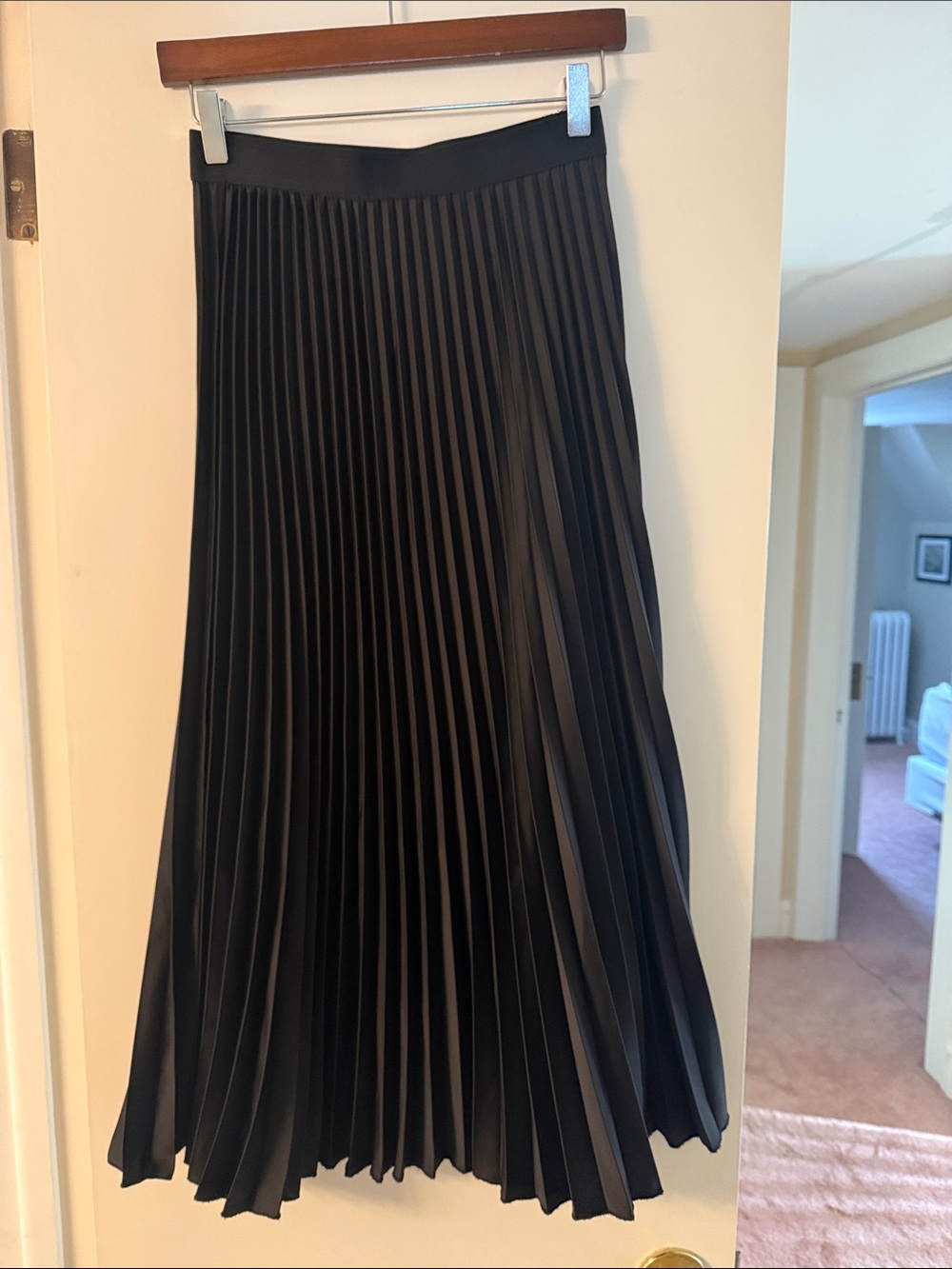 Classic Black Pleated Midi Skirt - Women